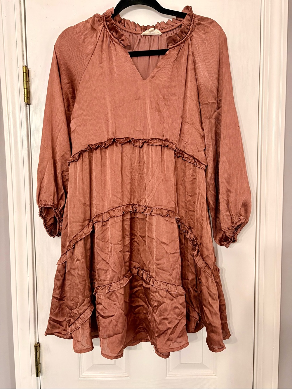 entro Dusty Rose Tiered Ruffle Long-Sleeve Dress